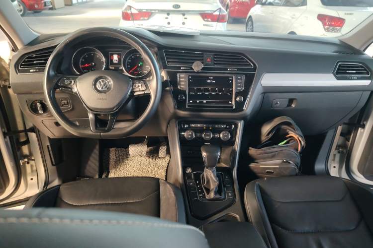 Used Volkswagen Tiguan L 2018 330TSI Automatic Two-Wheel Drive Luxury Edition
