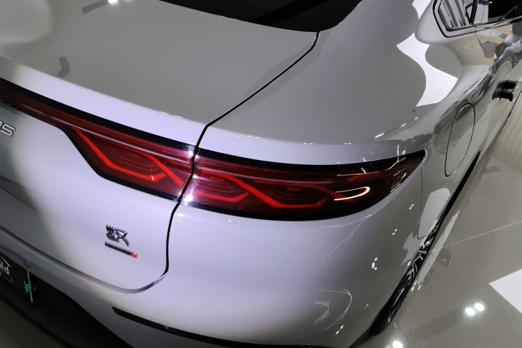 Used BYD Han 2025 DM-i Intelligent Driving Edition 125KM LiDAR Flagship Model
