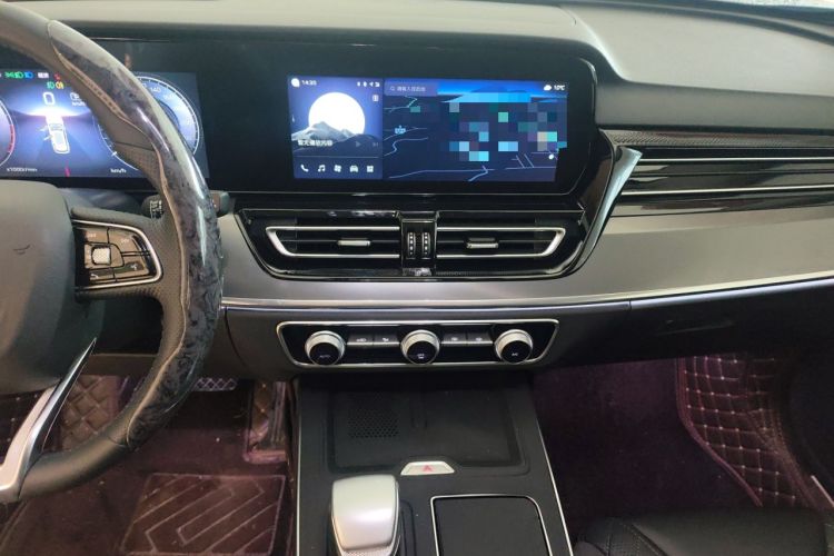 Used Hongqi HS5 2023 2.0T Qixiang Pro Edition Audio And AC Panel