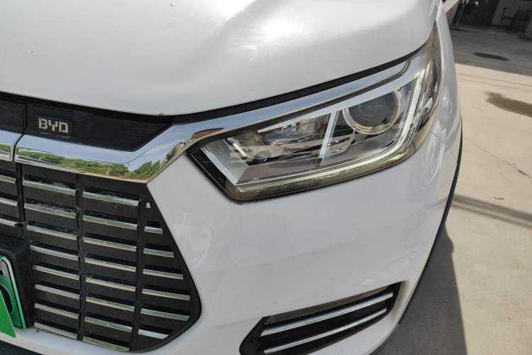 Used BYD Yuan New Energy 2019 EV360 Smart Connect Leading Model
