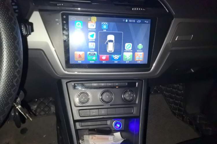 Used Volkswagen Touran 2016 Volkswagen Touran L 280TSI Manual Trend Edition