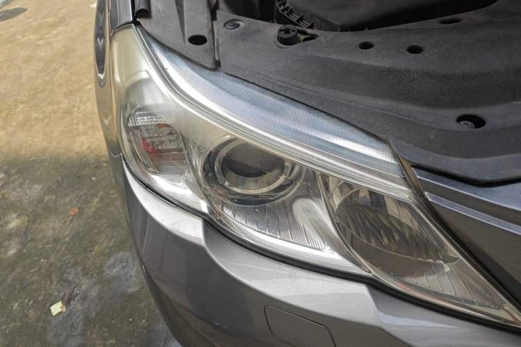 Used Toyota Reiz 2010 2.5V Fengdu Elite Edition Right Front Headlight