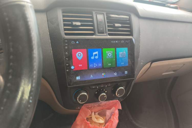 Used Wuling Rongguang 2014 1.5L S Standard Version Audio And AC Panel