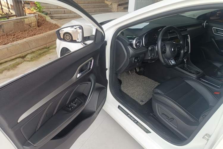 Used MG 6 2017 20T Automatic Luxury Smart Connect Version China V Standard Driver Seat