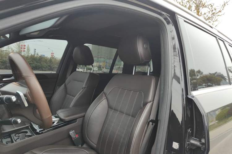 Used Mercedes-Benz GLS 2017 GLS 400 4MATIC Dynamic Model Left Front Seat