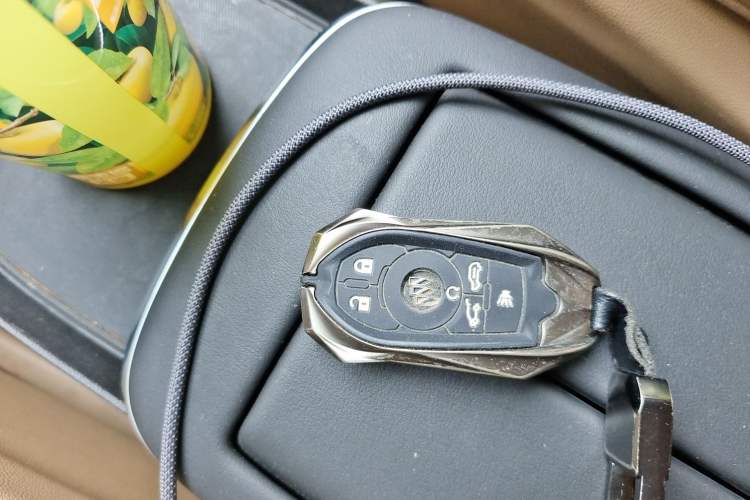 Used Buick GL8 2017 ES 28T Flagship Model China V Standard