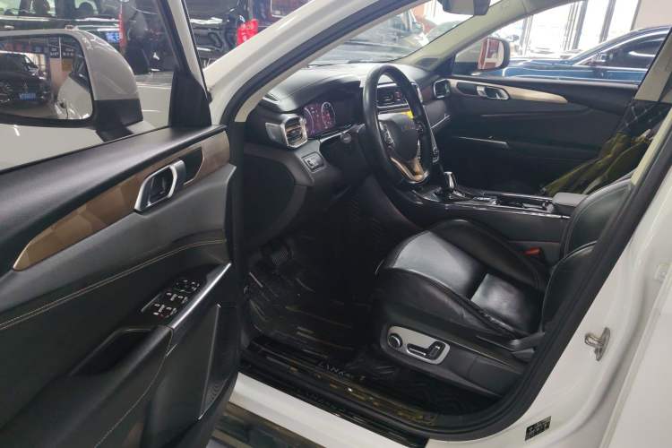 Used Lynk & Co 01 2017 2.0T Two-Wheel Drive Pro Edition
