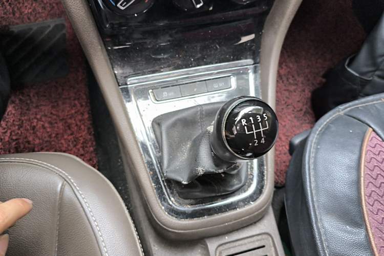 Used Volkswagen Bora 2014 1.6L Manual Comfort Model
