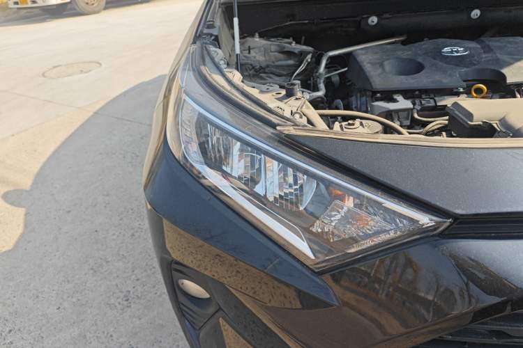 Used Toyota RAV4 2022 2.0L CVT Two-Wheel Drive Urban Edition Right Front Headlight