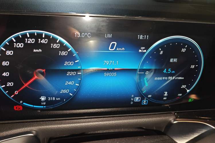 Used Mercedes-Benz GLB 2023 GLB 220 Sport Edition Odometer Close Up