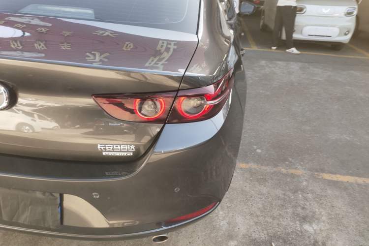 Used Mazda Mazda 3 Axela 2023 2.0L Automatic ZhiZhen Edition
