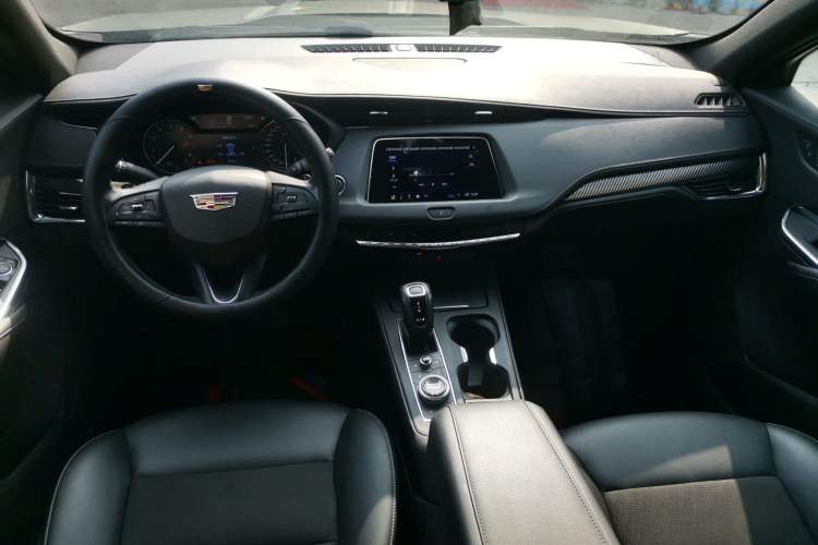 Used Cadillac XT4 2018 28T Two-Wheel Drive Tech Version
