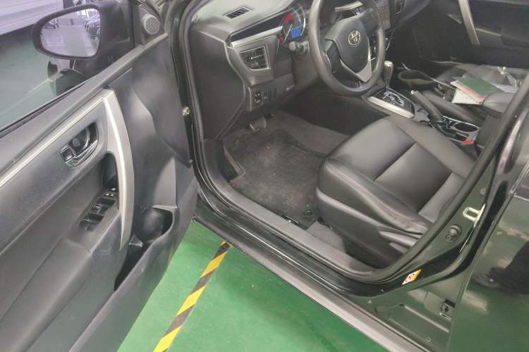 Used Toyota Corolla 2014 1.6L CVT GL
