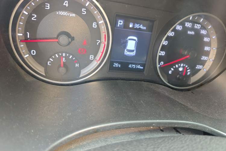 Used Kia kx1 Stonic 2019 1.4L Automatic Fun Edition China VI Odometer Close Up