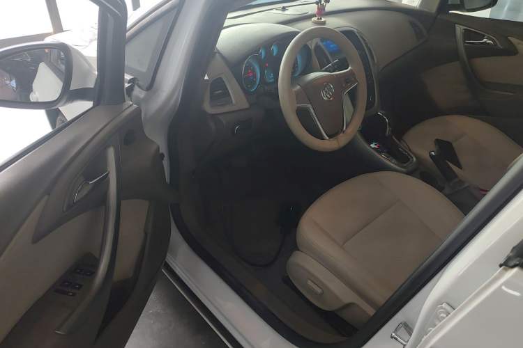 Used Buick GT 2013 GT 1.6L Automatic Fashion Edition
