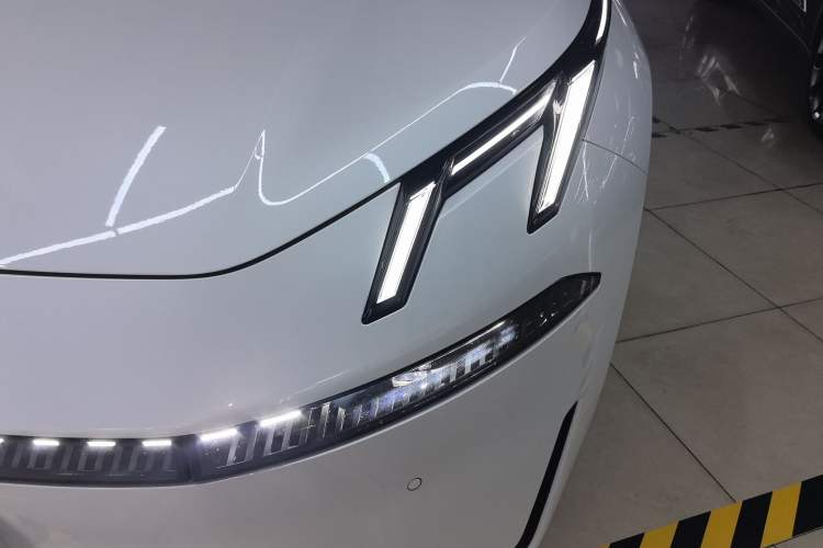 Used Lynk & Co 07 2024 EM-P 126 Long-Range Ultra
