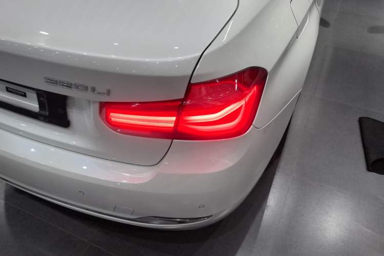 Used BMW 3 Series 2017 320Li Fashion Model