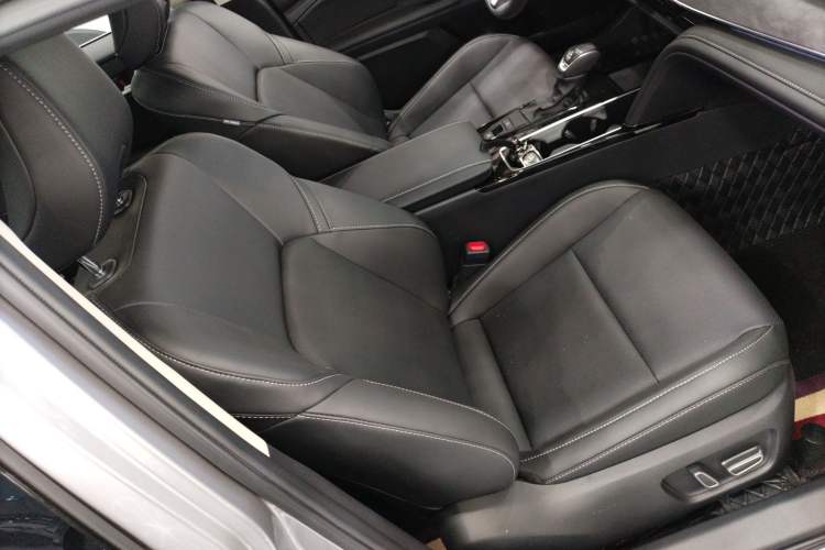 Used Toyota Camry 2024 2.0 GVP Luxury Edition
