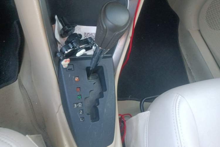 Used Toyota YARiS L Zhi Xuan 2015 1.5E Automatic Charm Edition