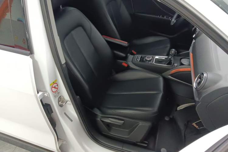 Used Audi Q2L 2018 35 TFSI Launch Exclusive Edition China V