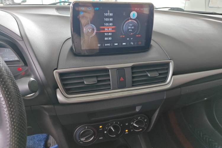 Used Mazda Mazda 3 Axela 2017 Sedan 1.5L Automatic Comfort Model Emission Standard China V