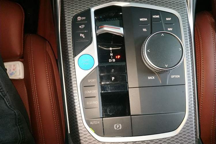 Used BMW i3 2023 eDrive 40 L Midnight Sports Package Gear Lever