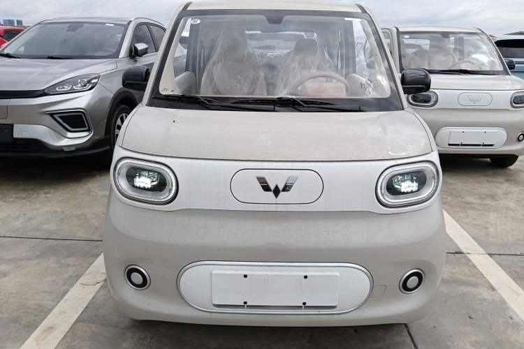 Used Wuling Hongguang MINIEV 2024 3rd Generation 215km Youth Edition