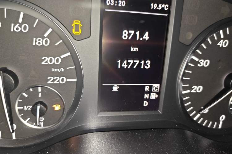 Used Mercedes-Benz Vito 2016 2.0T Business Edition
