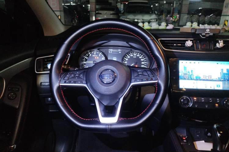 Used Nissan Qashqai 2021 2.0L CVT Luxury Edition Steering Wheel