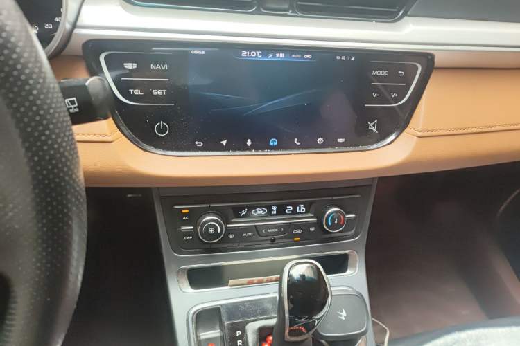 Used Geely Auto Vision S1 2018 1.4T CVT FENGXING Model Audio And AC Panel