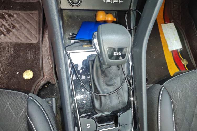 Used Skoda Karoq 2020 TSI280 Luxury Smart Edition China VI Standard