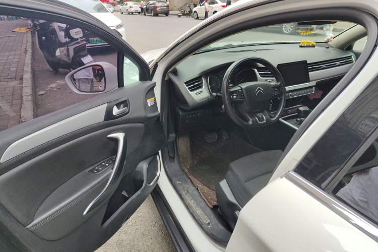 Used Citroen C5 2017 350THP Automatic Comfort Model Driver Seat