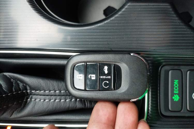 Used Honda Civic 2023 240TURBO CVT Dynamic · Center Stage Special Edition