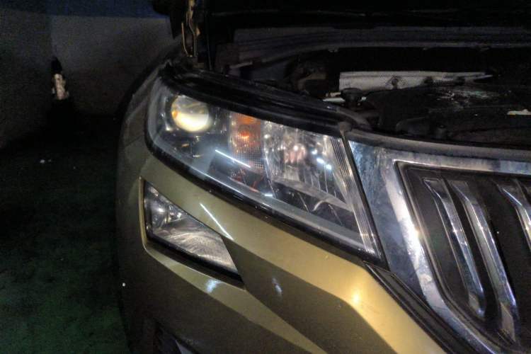 Used Skoda Kodiaq 2017 TSI330 5-seat Two-Wheel Drive Comfort Edition Right Front Headlight