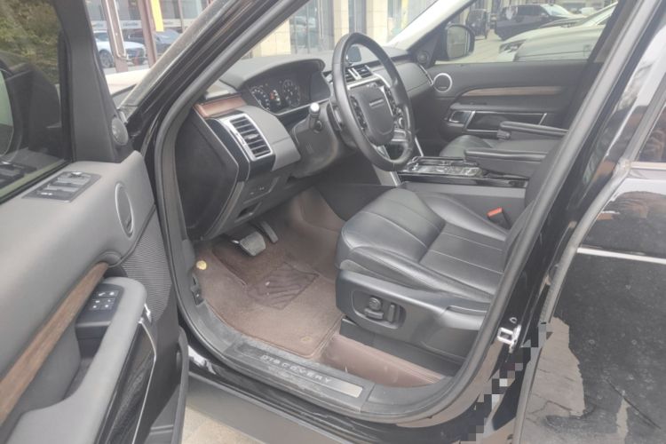 Used Land Rover Discovery 2019 3.0 SC V6 HSE Driver Seat