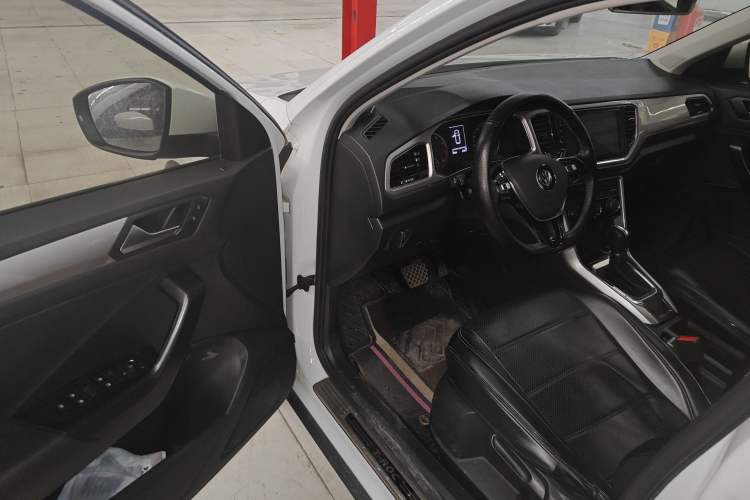 Used Volkswagen T-ROC 2020 280TSI DSG Two-Wheel-Drive Elite Version
