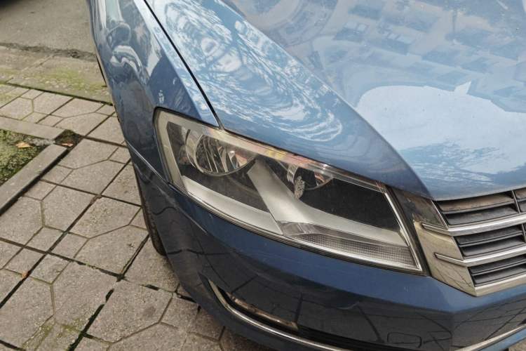 Used Volkswagen Lavida 2013 Revised Version 1.4 TSI DSG Comfort Edition Right Front Headlight