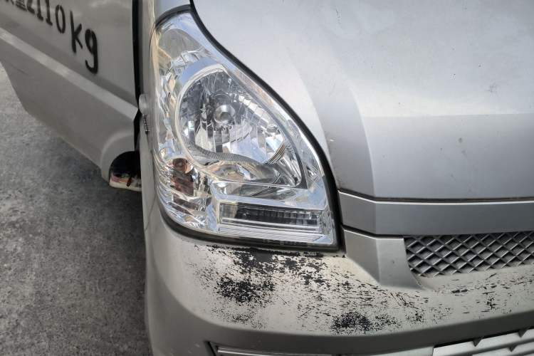 Used Wuling Rongguang 2021 1.5L Extended Basic Enclosed-Window Vehicle 2 Seats L3C Right Front Headlight