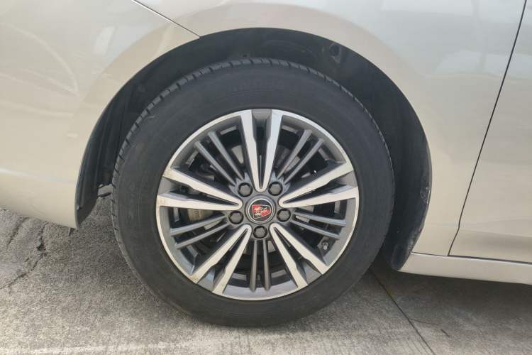 Used Roewe i5 2019 1.5L Automatic 4G Connected Langhao Edition