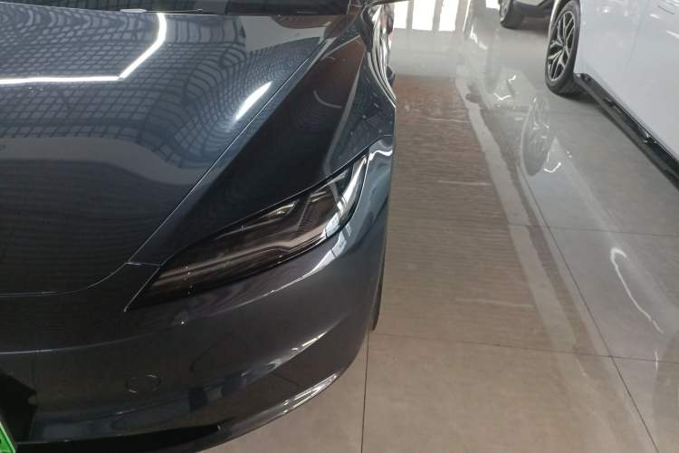 Used Tesla Model 3 2023 Rear-Wheel-Drive Version
