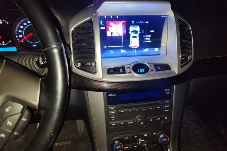 Used Chevrolet Captiva 2014 2.4L 4x4 Flagship Edition 7 Seats