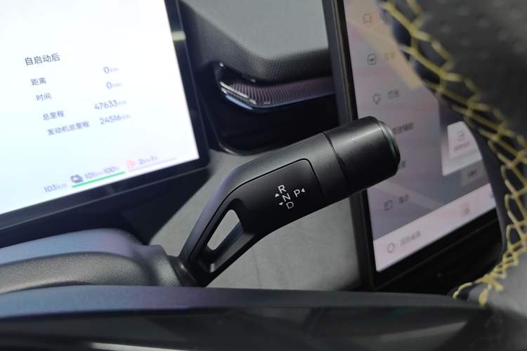 Used Lynk & Co 08 EM-P 2023 120km Long-Range Pro
