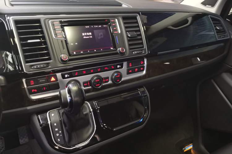 Used Volkswagen Multivan 2019 2.0 TSI 4x4 Prestige Edition 7-Seater
