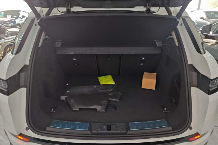 Used Land Rover Range Rover Evoque 2022 Aurora L 249 PS R-Dynamic Luxury Edition