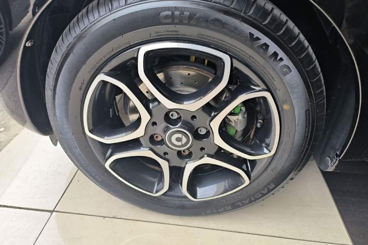 Used smart forfour 2016 0.9T 66 kW Pioneer Edition
