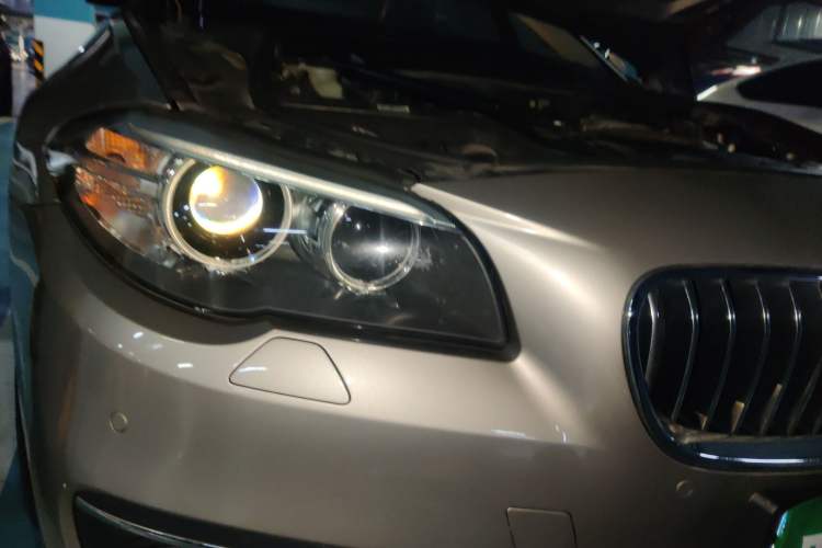 Used BMW 5 Series 2014 525Li Luxury Design Package
