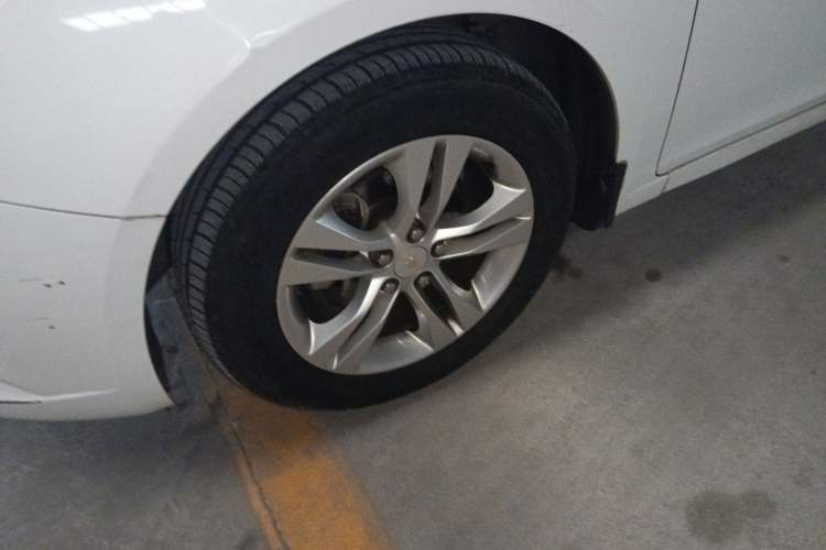 Used Chevrolet Cruze 2015 1.5L Classic SE AT
