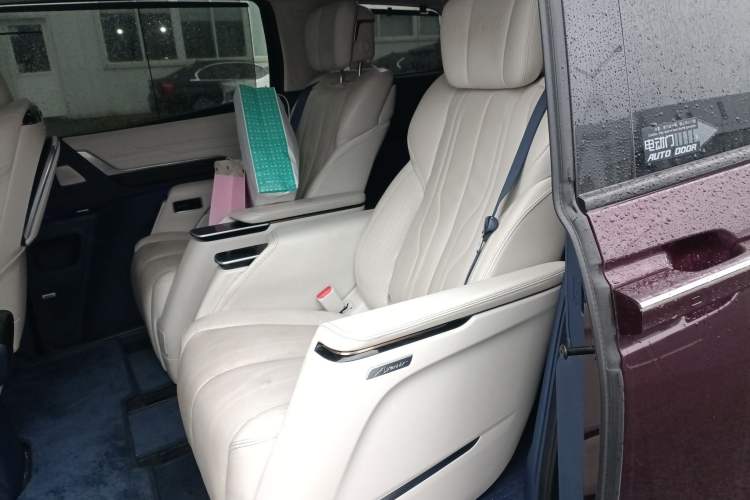 Used Buick Century 2023 2.0T Six-Seater Yinshi Edition