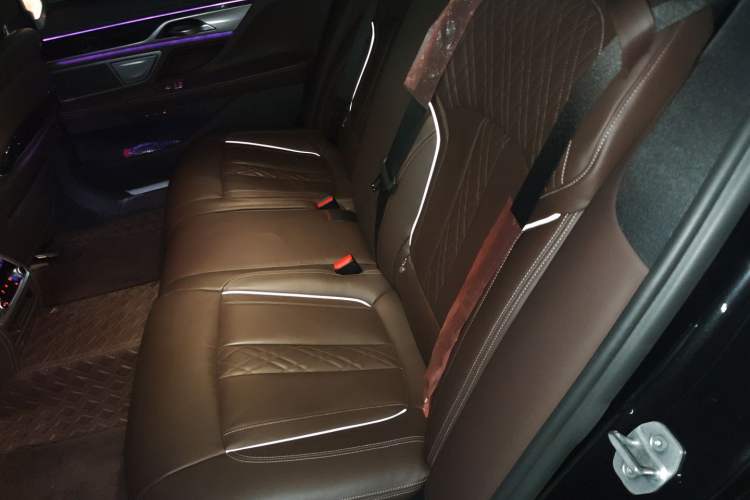 Used BMW 7 Series 2021 730Li M Sport Package Left Rear Seat