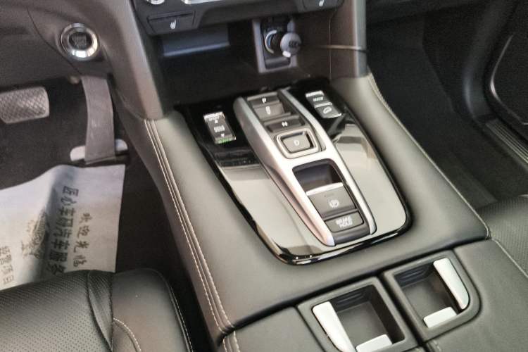 Used Honda UR-V 2020 370TURBO Two-Wheel Drive Luxury Edition
